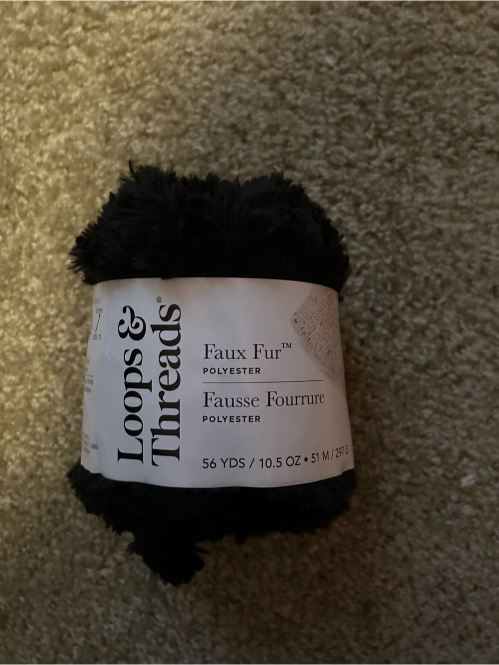 Loops & Threads Faux Fur Polyester Yarn - Black